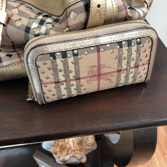 Burberry wallet - Picture 1 of 1